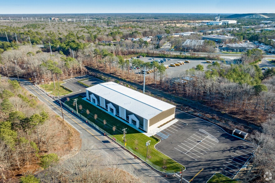 More Photos Of 111 Long Island Ave, Yaphank Industrial For Sale