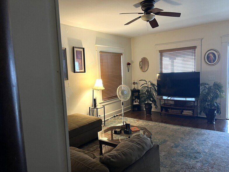 More Photos Of 713 Reed St, Columbus Apartments For Sale