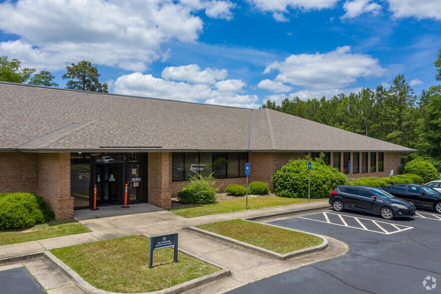 Primary Photo Of 2300 Brookstone Centre Pky, Columbus Medical For Lease