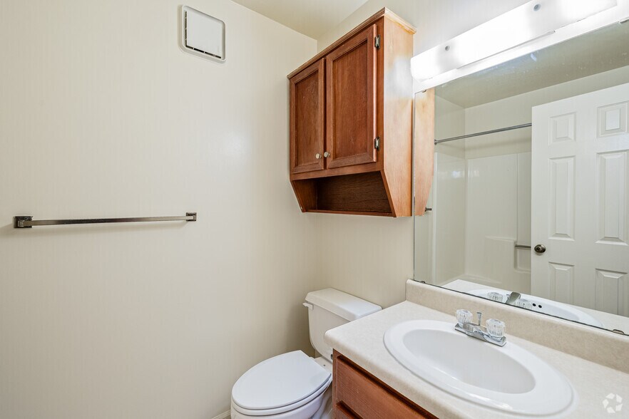 More Photos Of 2820 Hydraulic Rd, Charlottesville Apartments For Lease