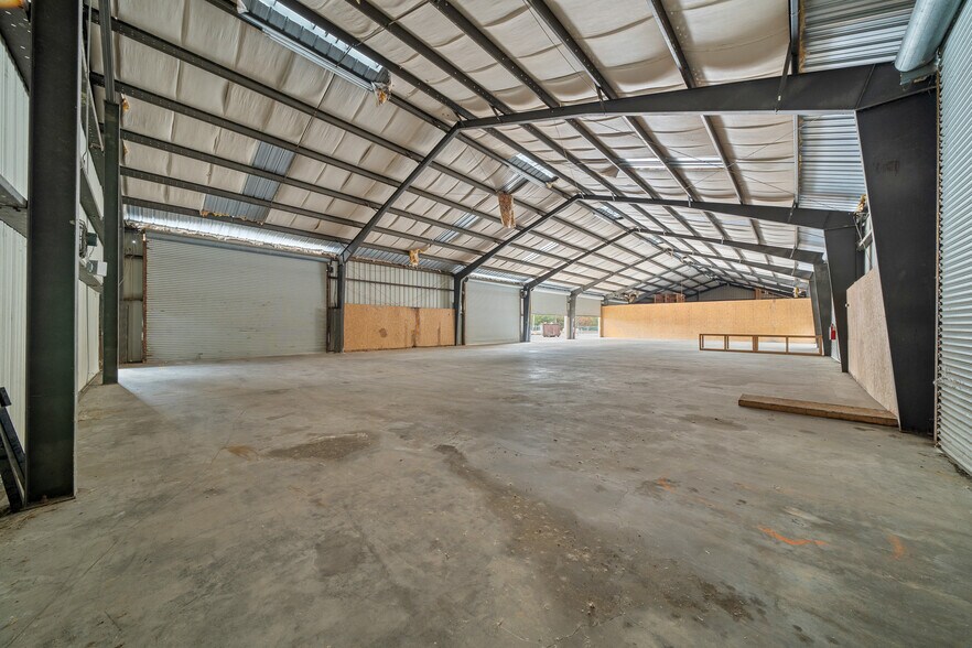 More Photos Of 11641 SW 90th Ter, Ocala Warehouse For Lease
