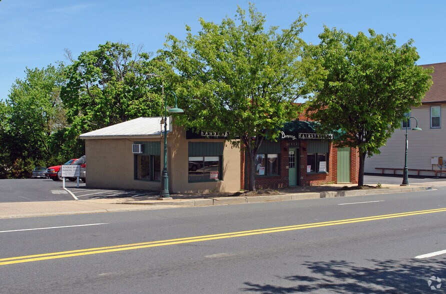 Primary Photo Of , Damascus General Retail For Sale