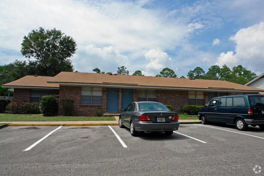 More Photos Of 400 Kelly Mill Rd, Valparaiso Apartments For Sale