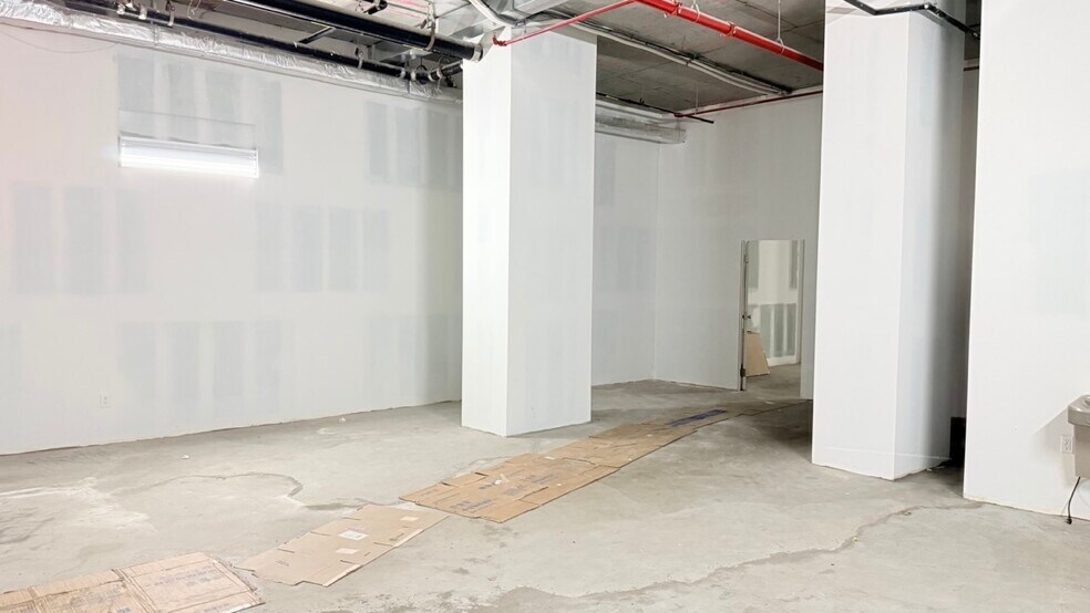 More Photos Of 136-20 Maple Ave, Flushing Specialty For Sale