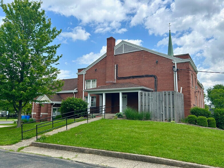 More Photos Of 11565 Pippin Rd, Cincinnati Religious Facility For Sale