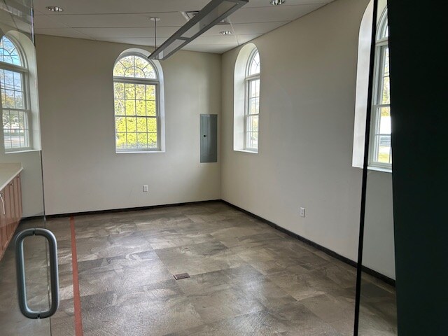 More Photos Of 920 West Chester Pike, Havertown Office For Lease