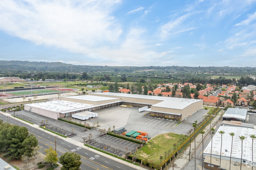 More Photos Of 1898 E Colton Ave, Redlands Warehouse For Lease