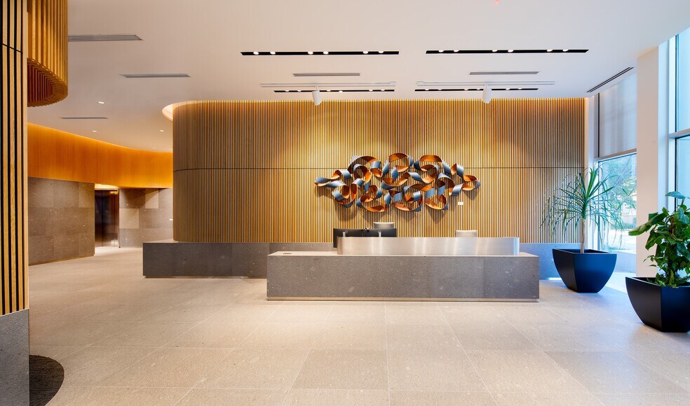 More Photos Of 2 Bethesda Metro Ctr, Bethesda Office For Lease