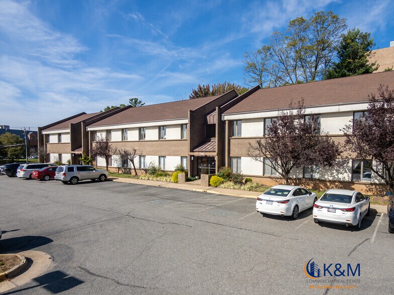 More Photos Of 8306-8310 Old Courthouse Rd, Vienna Medical For Lease