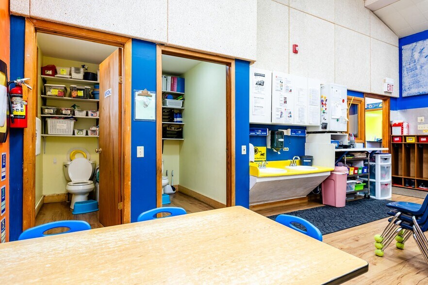 More Photos Of 3419 Hollywood Rd, Saint Joseph Daycare Center For Sale