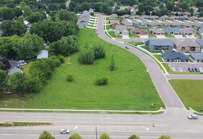 More Photos Of 5800 E 26th St, Sioux Falls Land For Sale