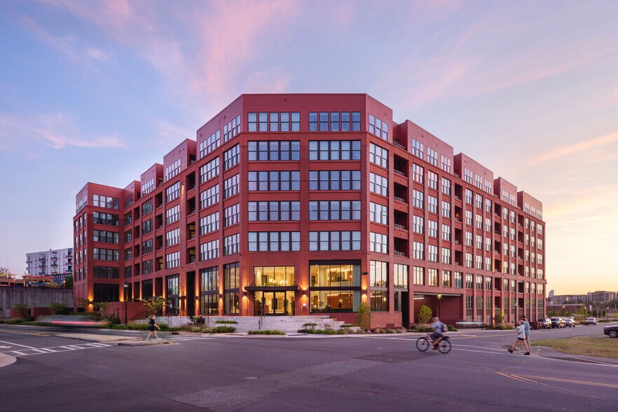 More Photos Of 300 E 36th St, Charlotte Apartments For Lease