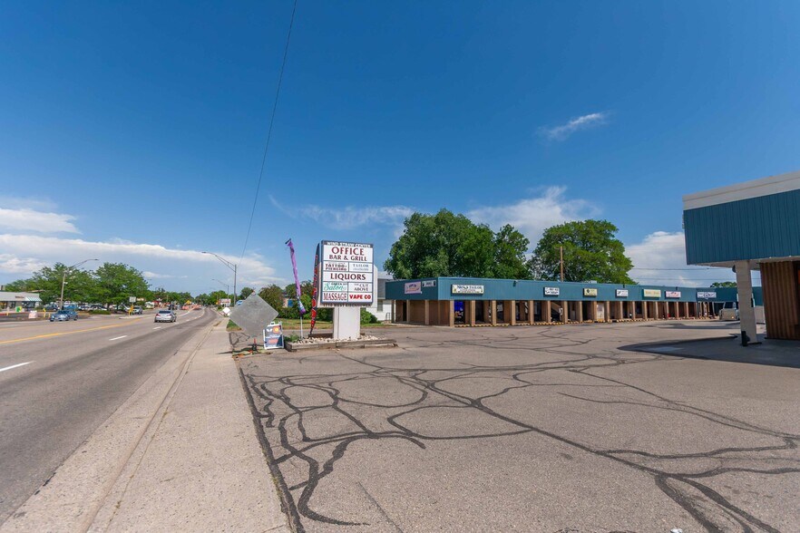 More Photos Of 1710 W Eisenhower Blvd, Loveland Storefront Retail Office For Lease