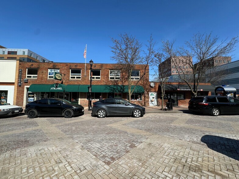 More Photos Of 726 University Ave, Syracuse Freestanding For Sale