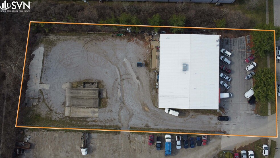 More Photos Of 2285 Frankfort Ct, Lexington Light Distribution For Lease