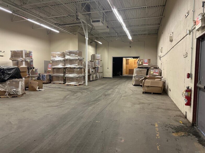 More Photos Of 55 Lathrop Road Ext, Plainfield Manufacturing For Sale