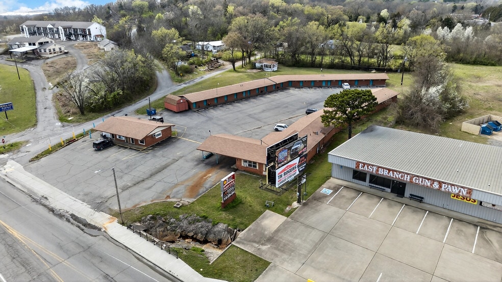 Primary Photo Of 509 W Main St, Wilburton Hotel For Sale