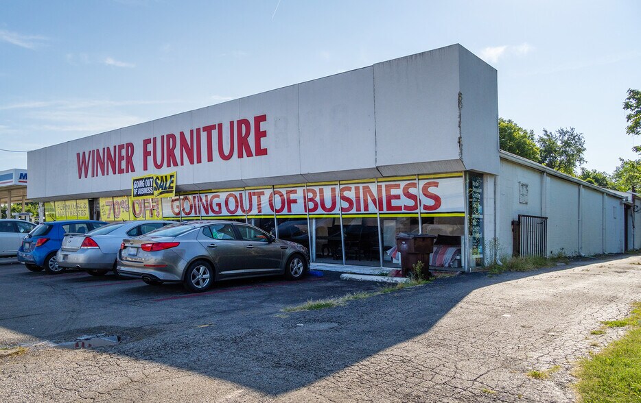 More Photos Of 10509 Dixie Hwy, Louisville Freestanding For Lease