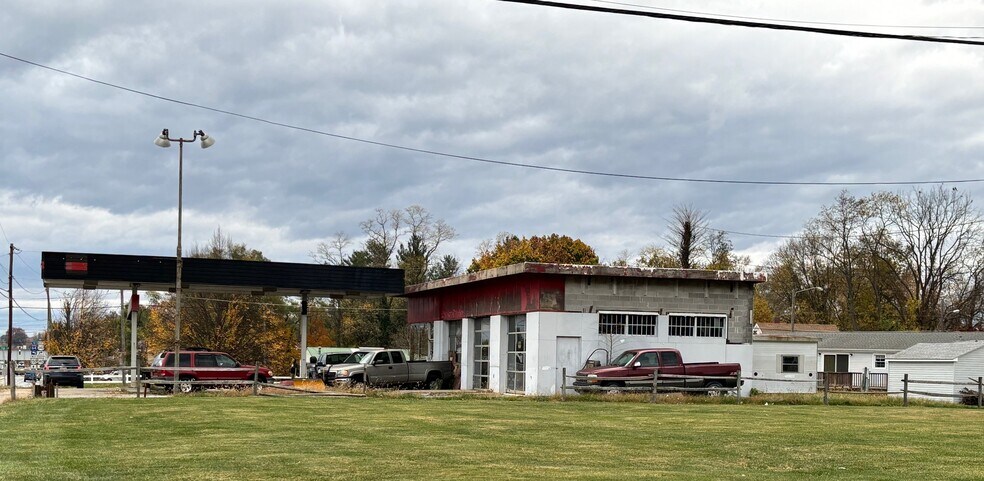 More Photos Of 1001 E Main St, Waynesboro Auto Repair For Sale