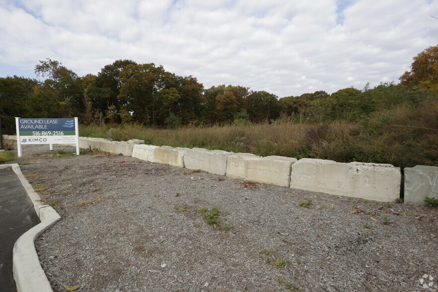 More Photos Of 4005 Jericho Tpke, East Northport Land For Lease