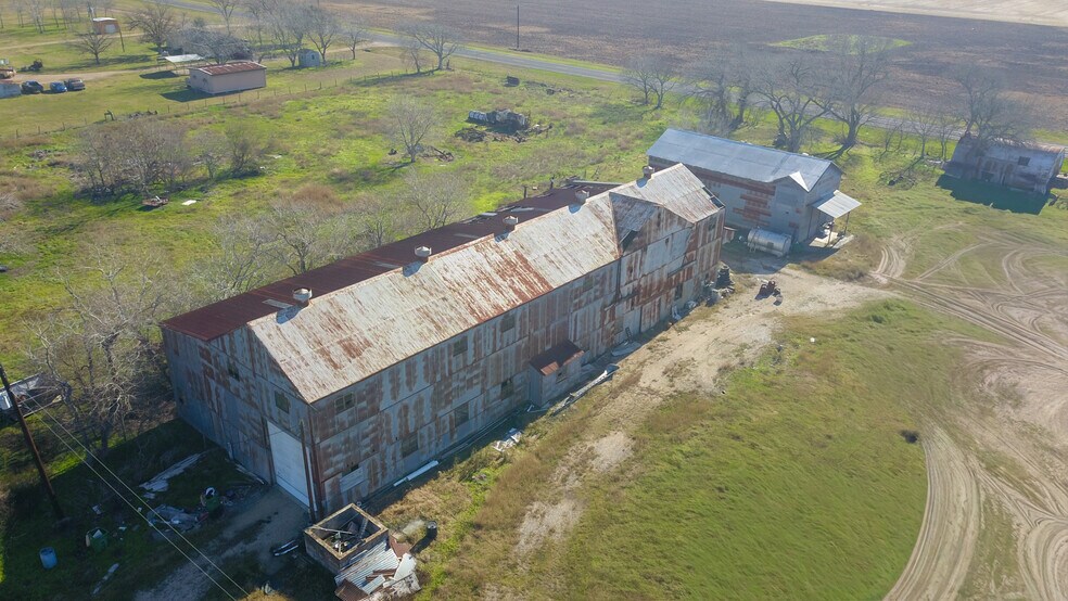 More Photos Of 2871 Gin Rd, Inez Industrial For Sale