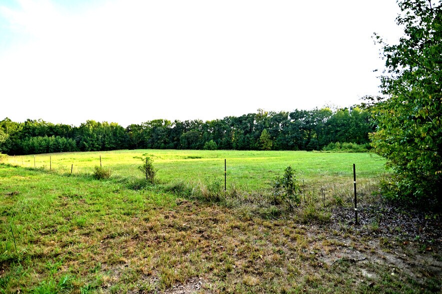 More Photos Of Cues Favorite @ La Plata Rd Route 488, Waldorf Land For Sale