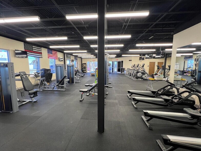 More Photos Of 12185 New World Dr, El Paso Medical For Sale