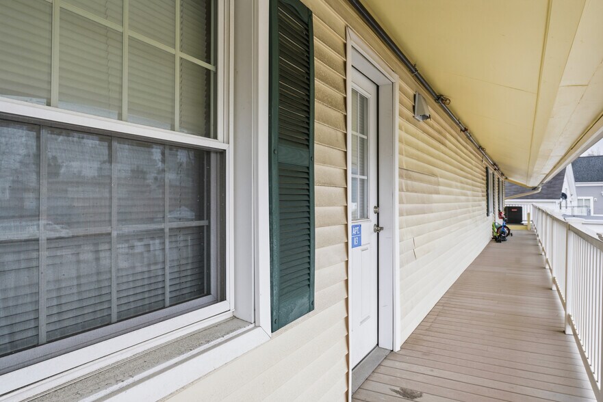 More Photos Of 47 Chelmsford St, Chelmsford Storefront Retail Residential For Sale