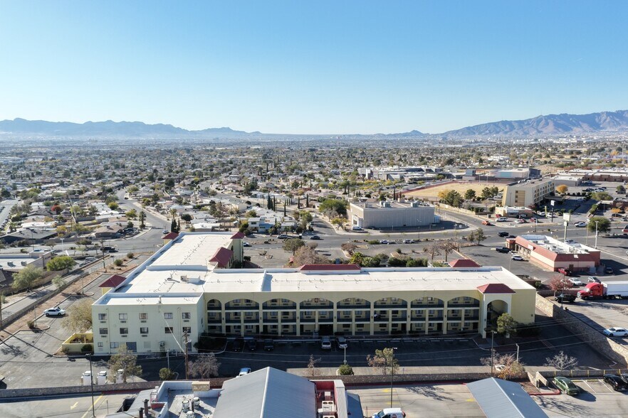 More Photos Of 900 N Yarbrough Dr, El Paso Hotel For Sale