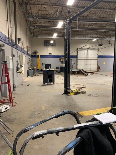 More Photos Of 4440 Salem Ave, Dayton Auto Repair For Sale