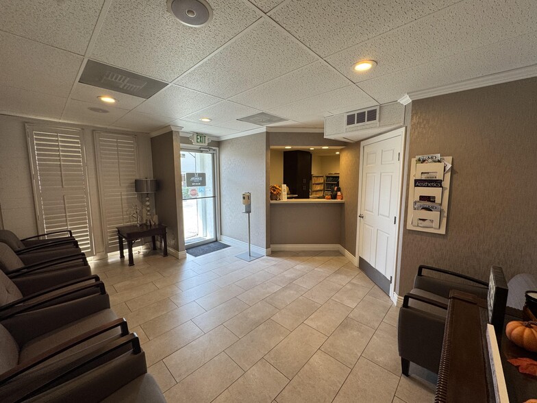 More Photos Of 2525 H St, Bakersfield Medical For Sale