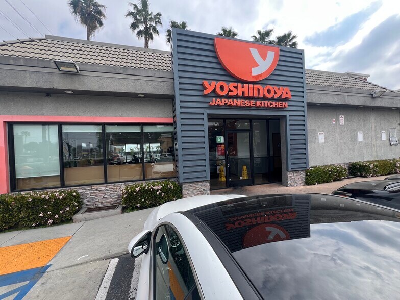 More Photos Of 2440-2444 S Atlantic Blvd, Commerce General Retail For Lease