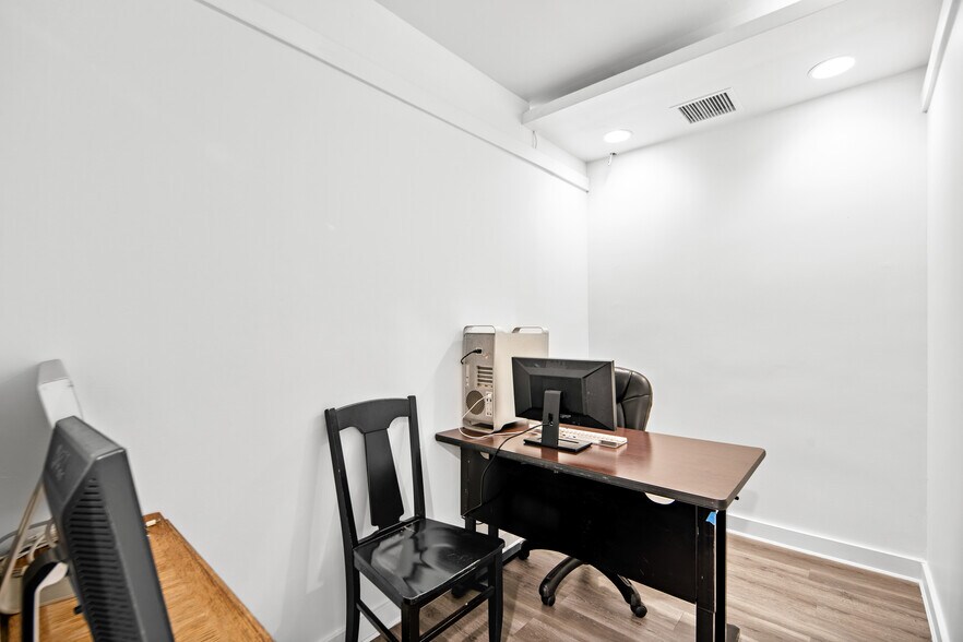 More Photos Of 800 Second Ave, New York Medical For Lease