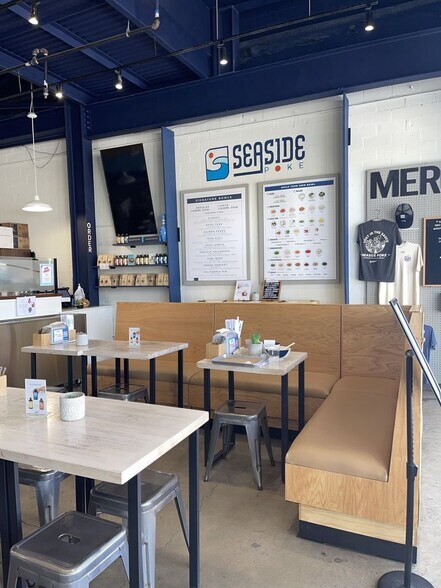 More Photos Of 2118 Lamar St, Houston Storefront Retail Office For Lease