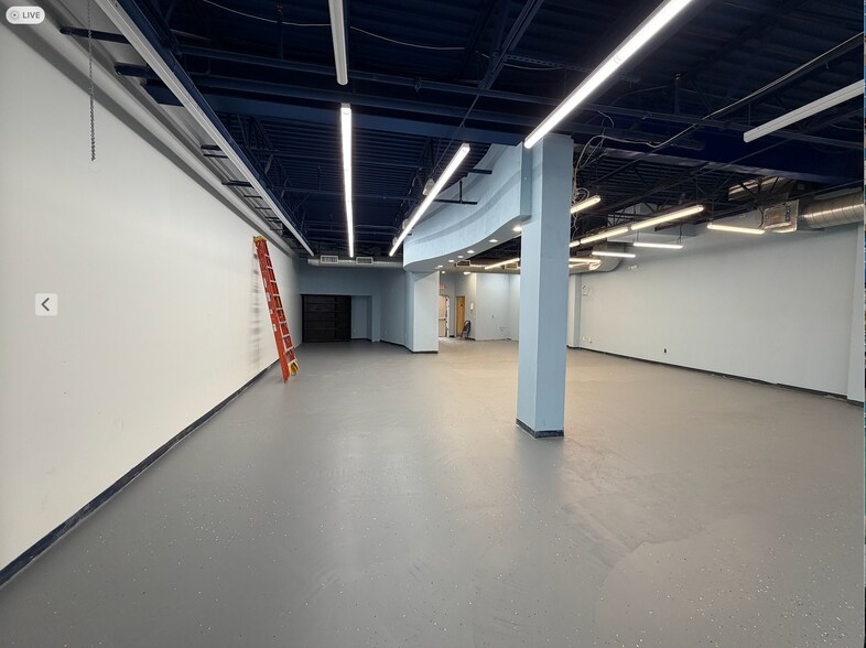 More Photos Of 1040 Main St, Paterson Storefront Retail Residential For Lease