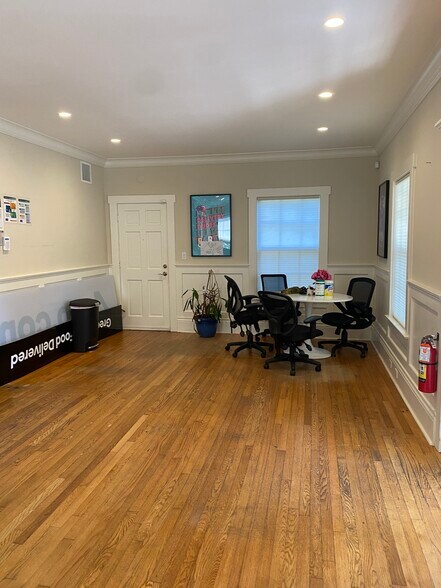 More Photos Of 102 NE 1st Ave, Delray Beach Office For Lease