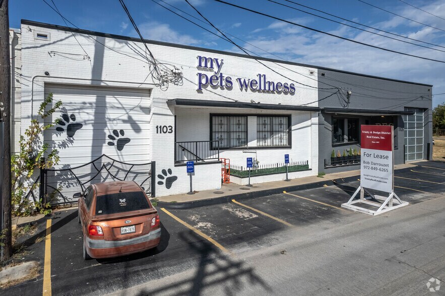 Primary Photo Of 1103 E Levee St, Dallas Distribution For Lease