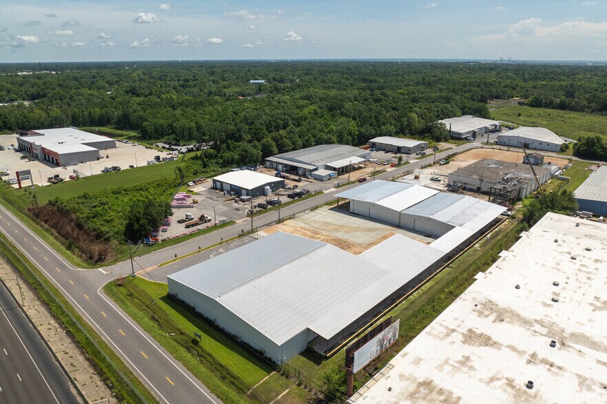 More Photos Of 3451 Georgia Pacific Ave, Mobile Warehouse For Lease