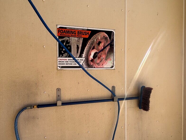 More Photos Of 312 N Main St, Gravois Mills Carwash For Sale
