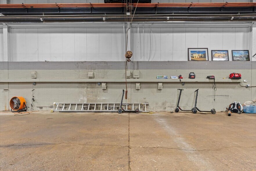More Photos Of 59230 Havenridge Rd, New Haven Manufacturing For Sale