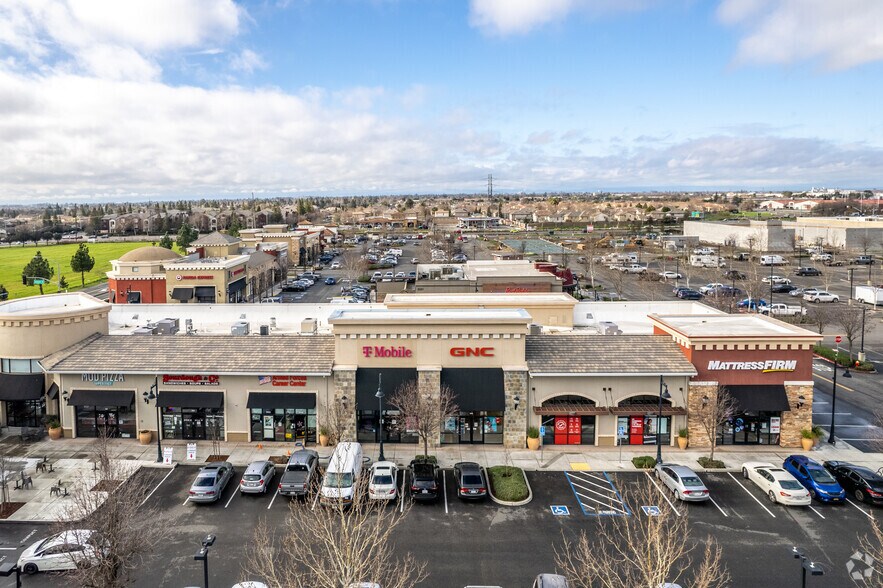 More Photos Of 2185 Bronze Star Dr, Woodland Unknown For Lease