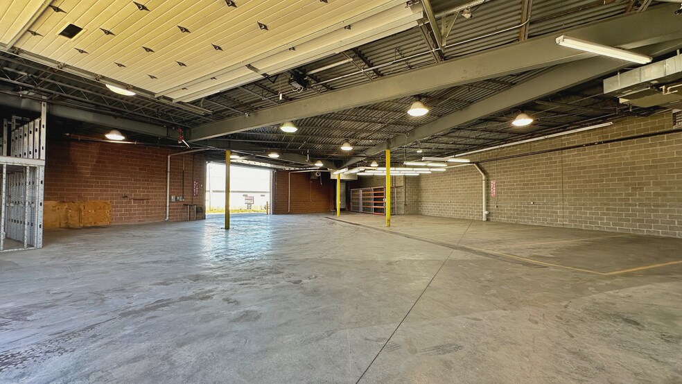 More Photos Of Pippin Rd @ Adams Rd, Cincinnati Unknown For Lease