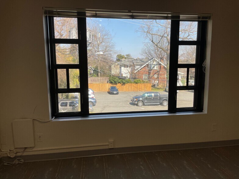 More Photos Of 1408 N Fillmore St, Arlington Office For Lease