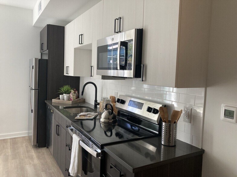 More Photos Of 2112-2116 N Front St, Philadelphia Apartments For Lease