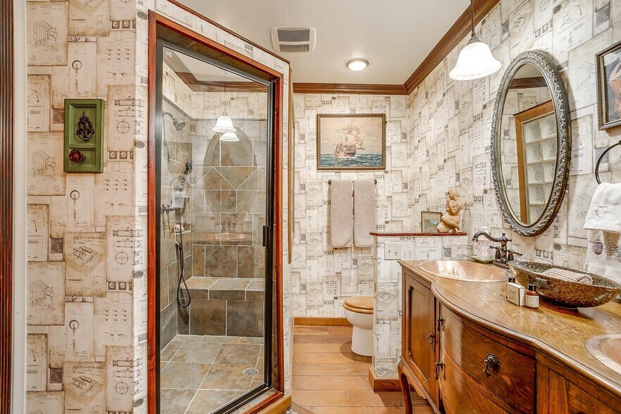 More Photos Of 1092 W Tarleton St, Stephenville Hospitality For Sale
