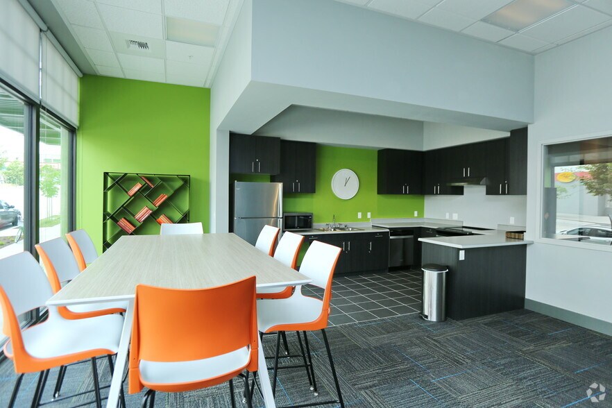 More Photos Of 913 S Jackson St, Seattle Apartments For Lease