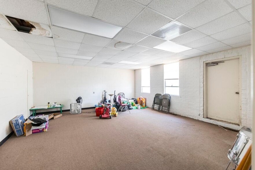 More Photos Of 2270 Shurling Dr, Macon-Bibb Religious Facility For Sale
