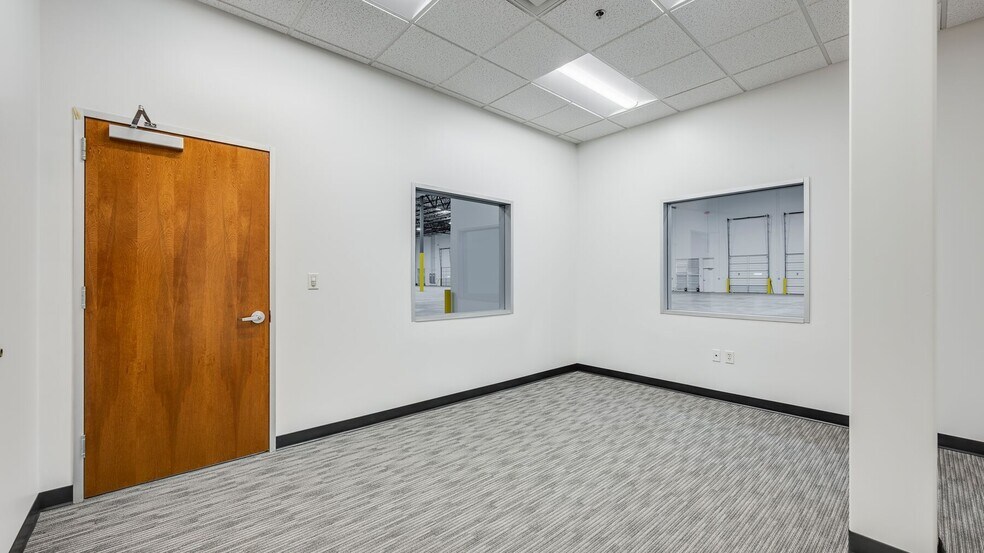 More Photos Of 1070 S Kimball Ave, Southlake Distribution For Lease