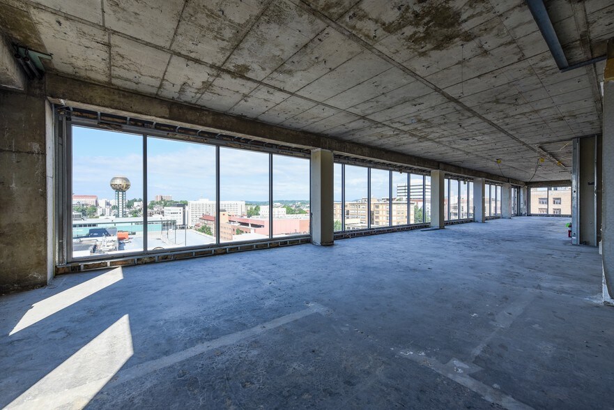 More Photos Of 607 Market St, Knoxville Office For Lease