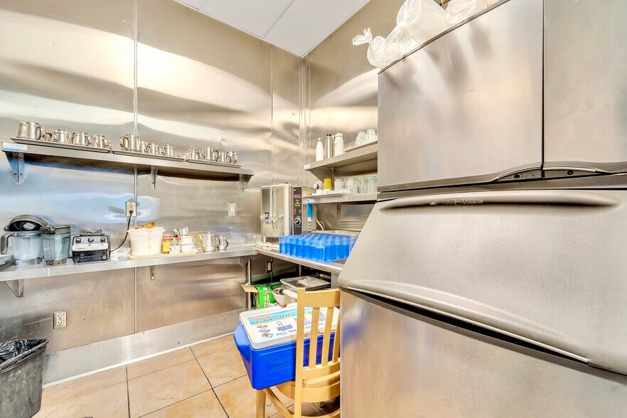 More Photos Of 2050 Concourse Dr, San Jose Research And Development For Sale